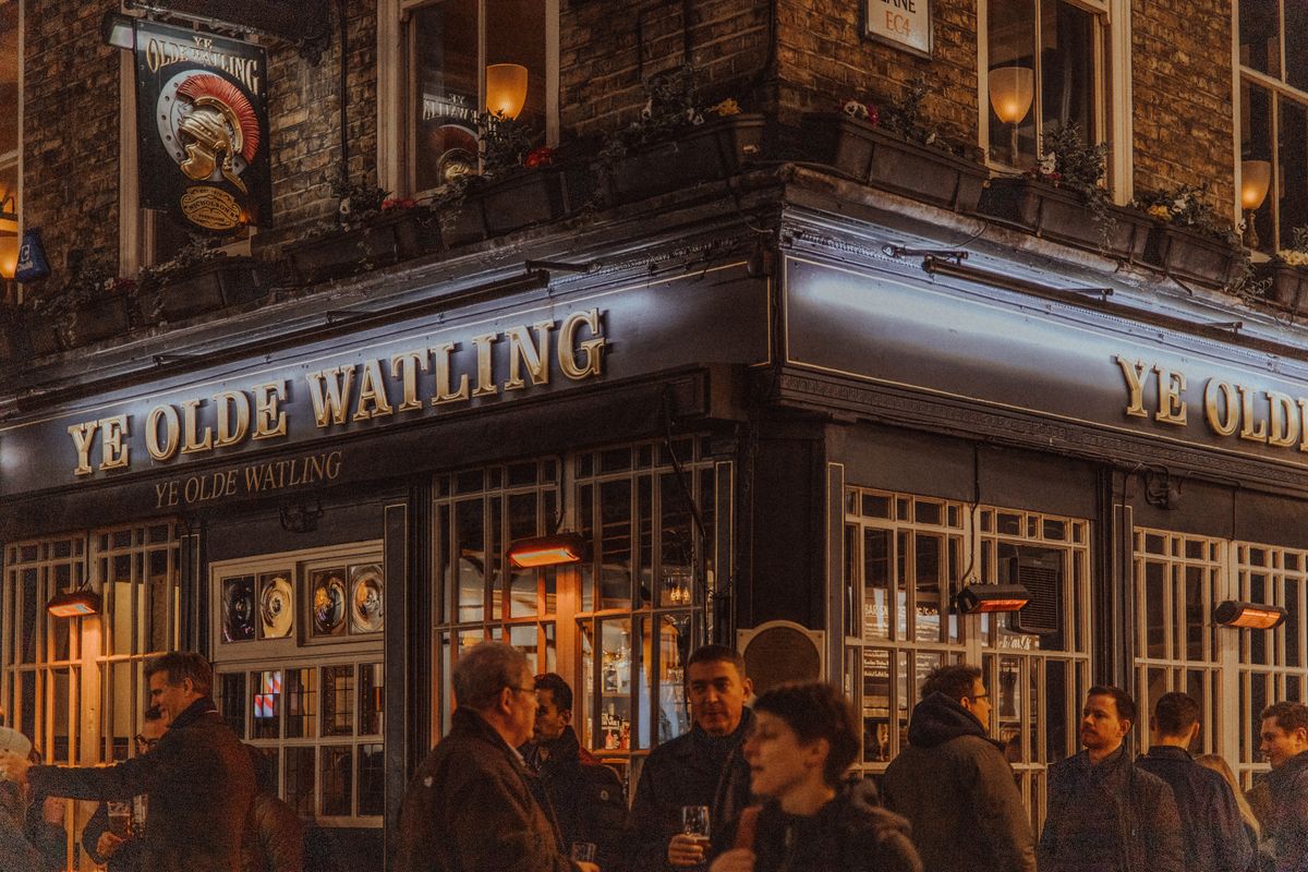 Ye Olde Watling Pub in London